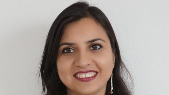 Successful business owner and medical writer, Shivali Arora, MS '21 caught up with the business school to share her success story. Her life, as she states, is a journey back to science.